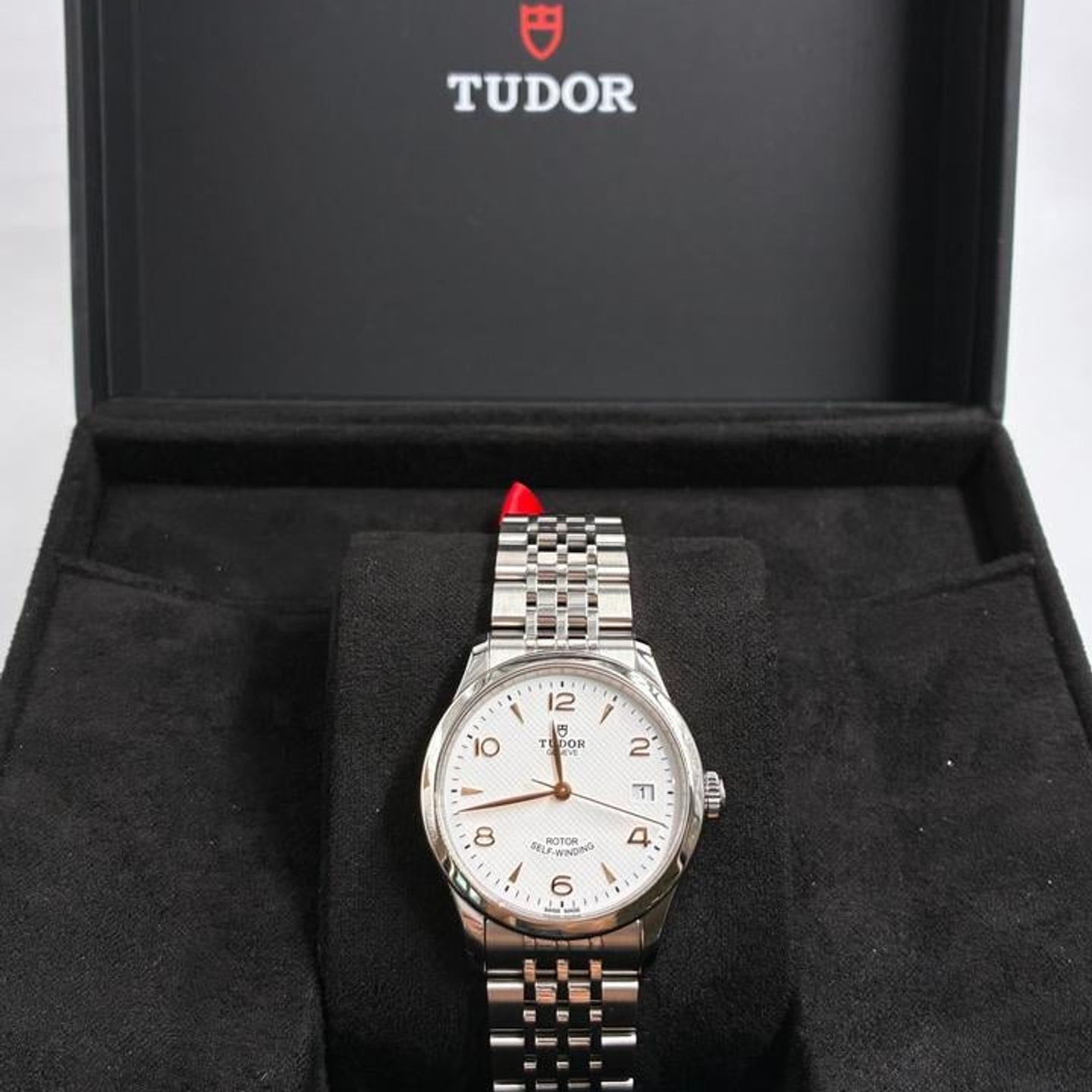 Tudor 1926 91450 - (4/8)