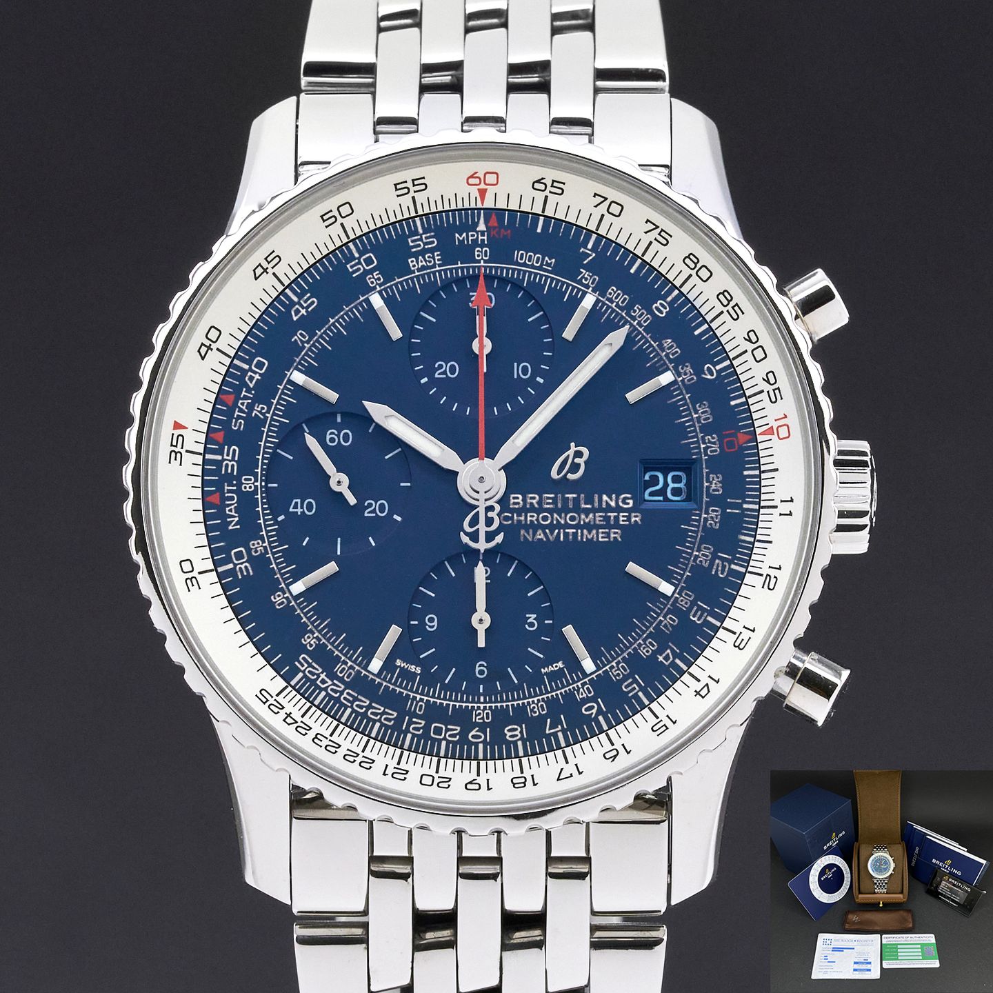 Breitling Navitimer A13324 (2020) - Black dial 41 mm Steel case (1/8)