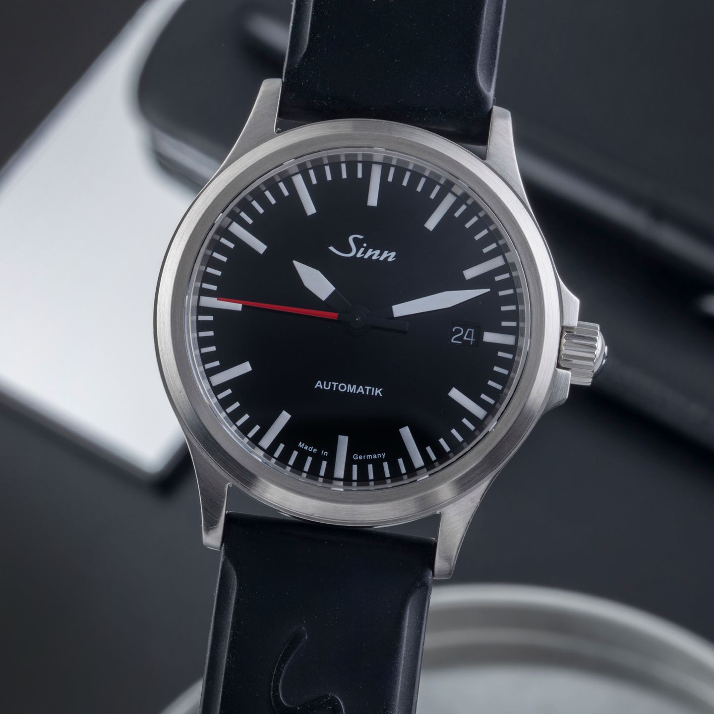 Sinn 556 556.0106 - (3/8)