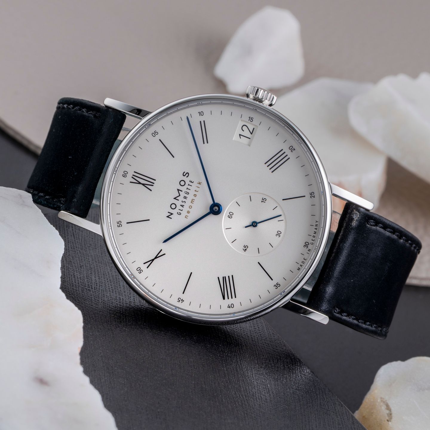 NOMOS Ludwig Neomatik 261 - (2/8)