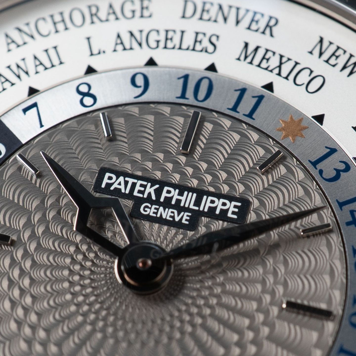 Patek Philippe World Time 5230G - (5/8)