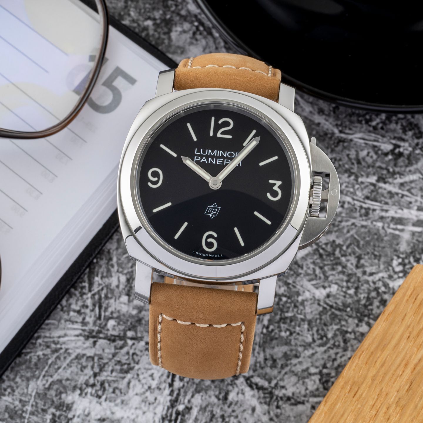 Panerai Luminor Base Logo PAM01086 (Unknown (random serial)) - Black dial 44 mm Steel case (1/8)