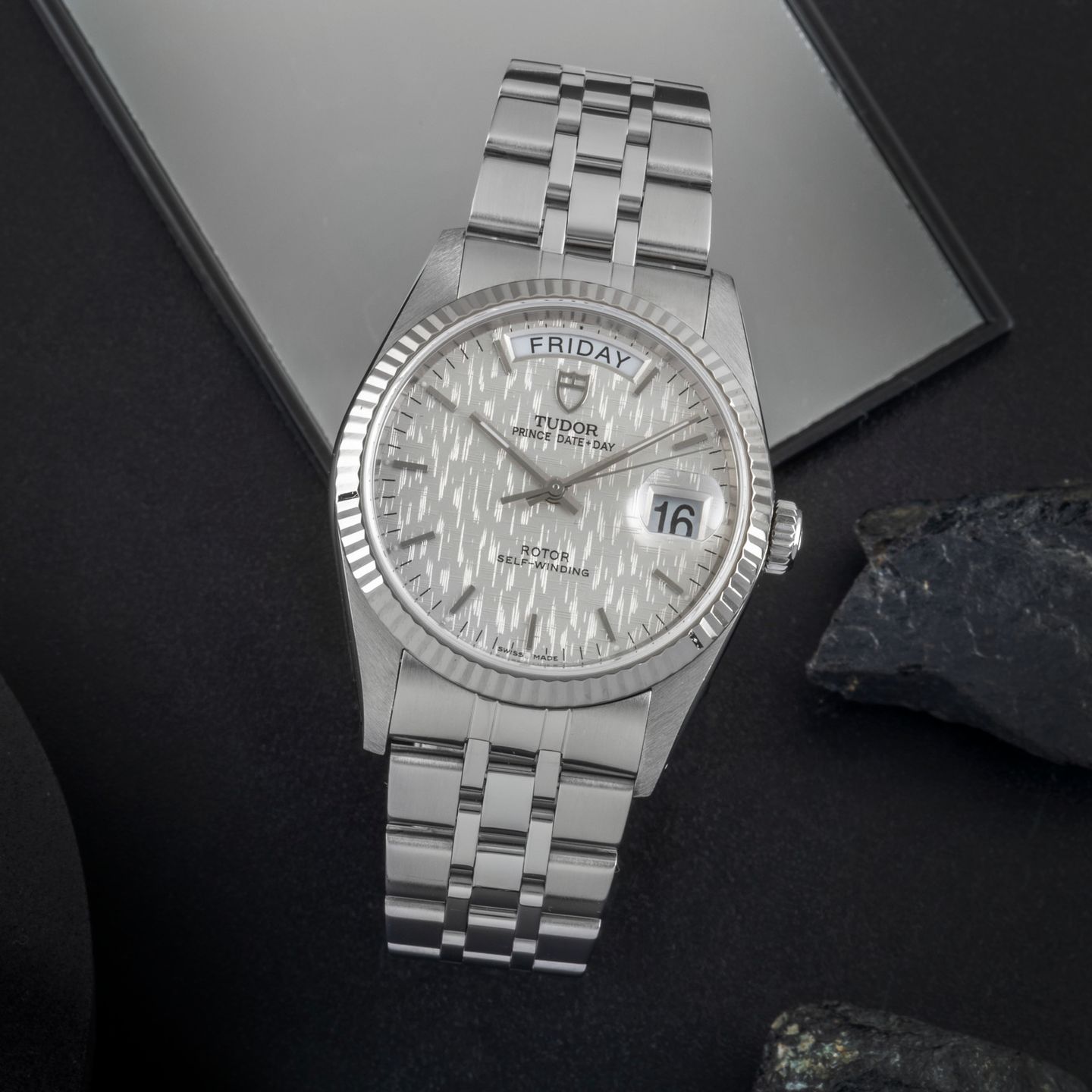 Tudor Prince Date 76214 - (1/8)