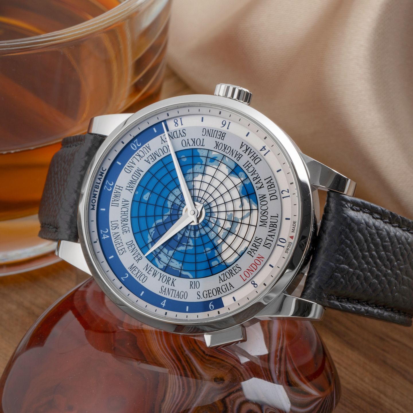 Montblanc Heritage Spirit 112308 (Onbekend (willekeurig serienummer)) - Wit wijzerplaat 41mm Staal (2/8)