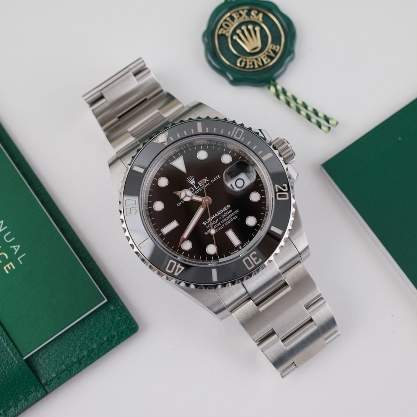 Rolex Submariner Date 126610LN (2025) - Black dial 41 mm Steel case (2/8)