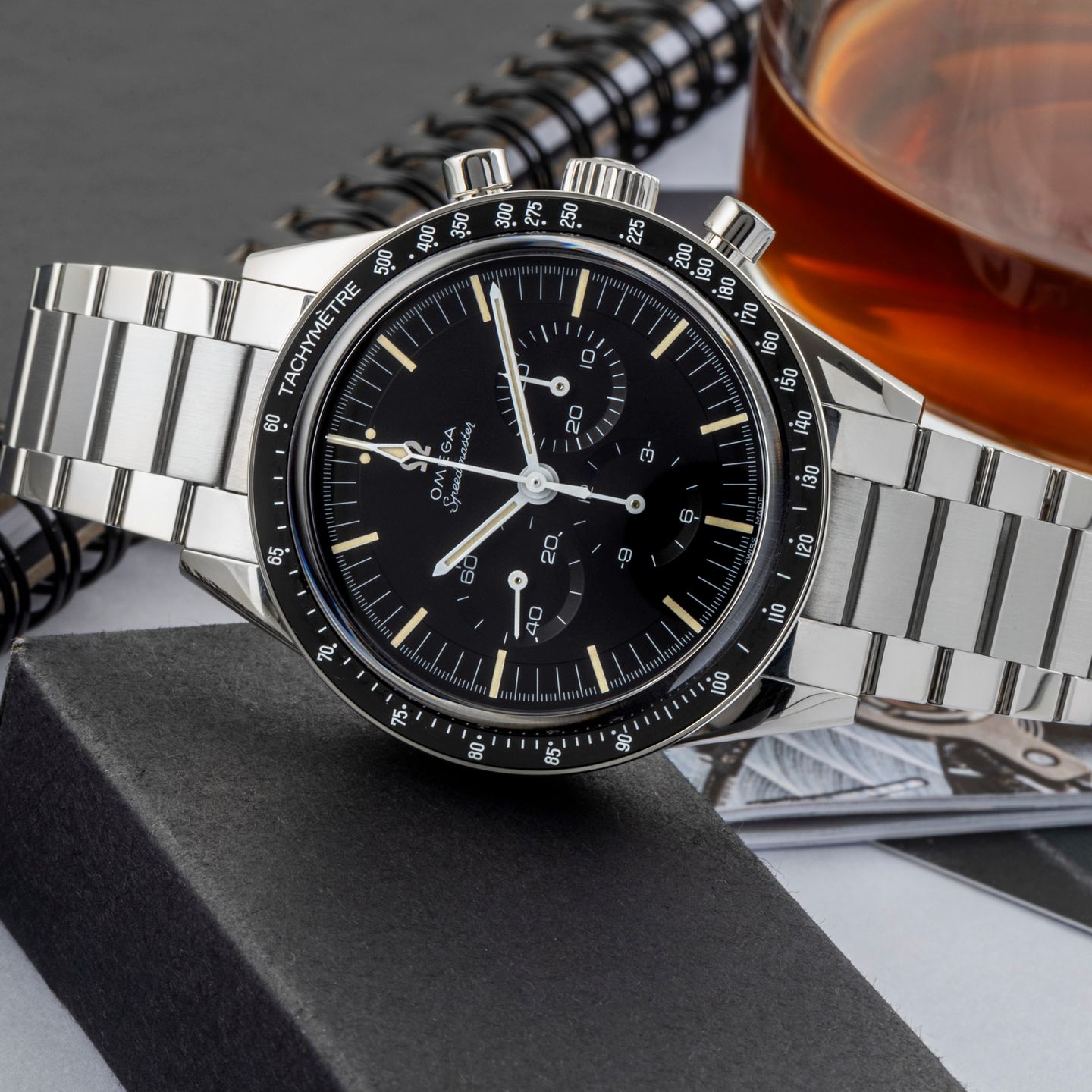 Omega Speedmaster Professional Moonwatch 311.30.40.30.01.001 (Onbekend (willekeurig serienummer)) - Zwart wijzerplaat 40mm Staal (2/8)