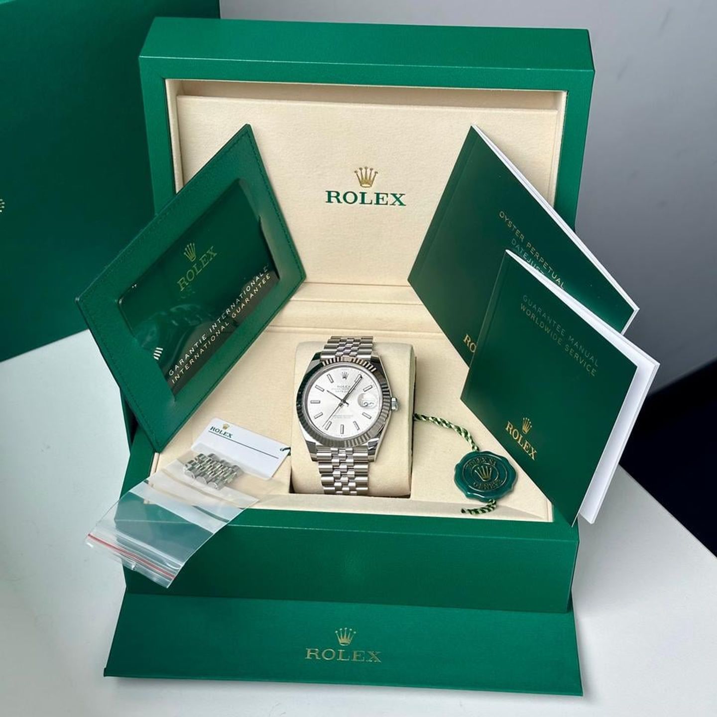 Rolex Datejust 126334 (2026) - 41mm Staal (5/8)