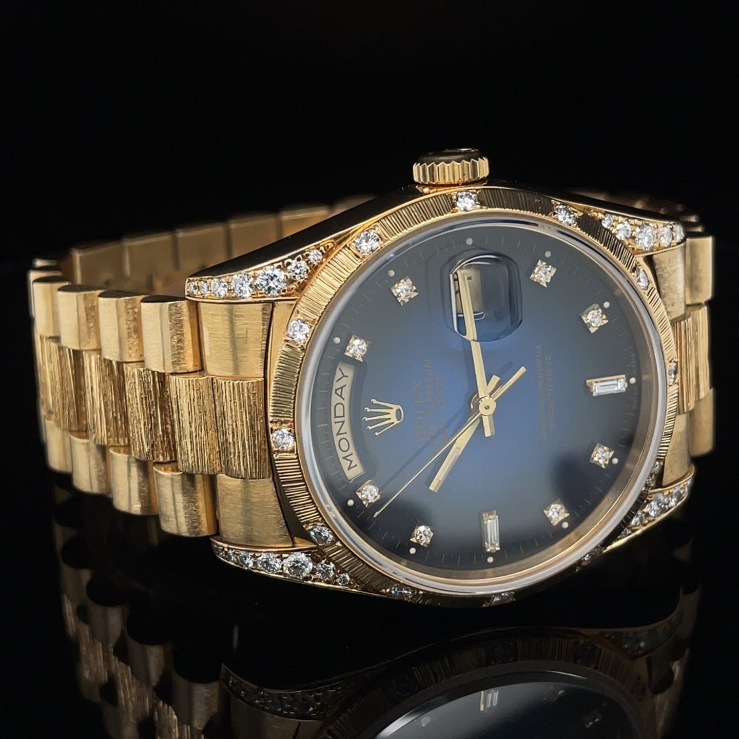 Rolex Day-Date 36 18338 (1991) - Blue dial 36 mm Yellow Gold case (8/8)
