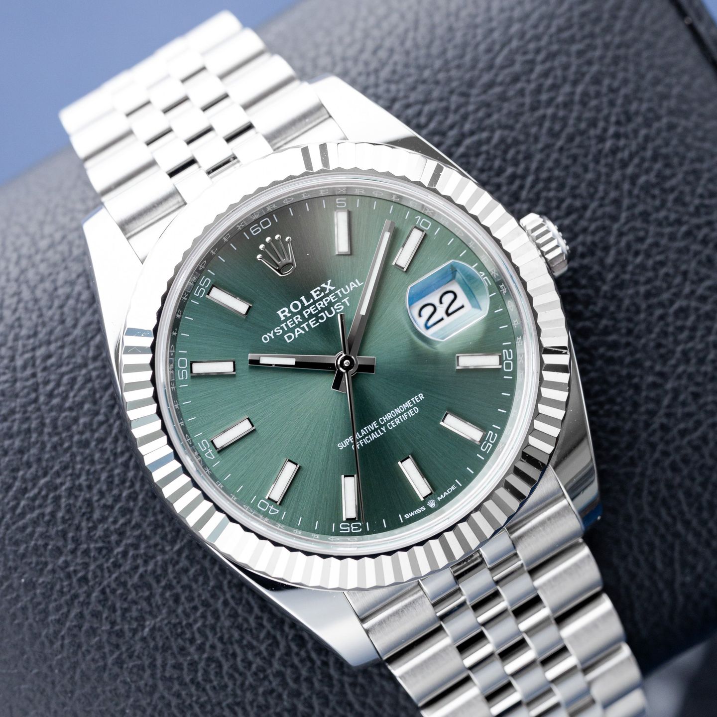 Rolex Datejust 41 126334 (2024) - 41mm Staal (2/8)