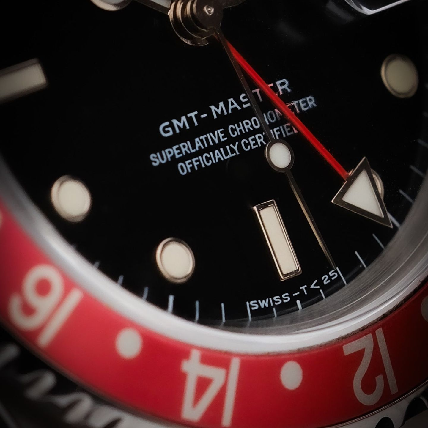 Rolex GMT-Master II 16710 (1993) - Black dial 40 mm Steel case (3/4)