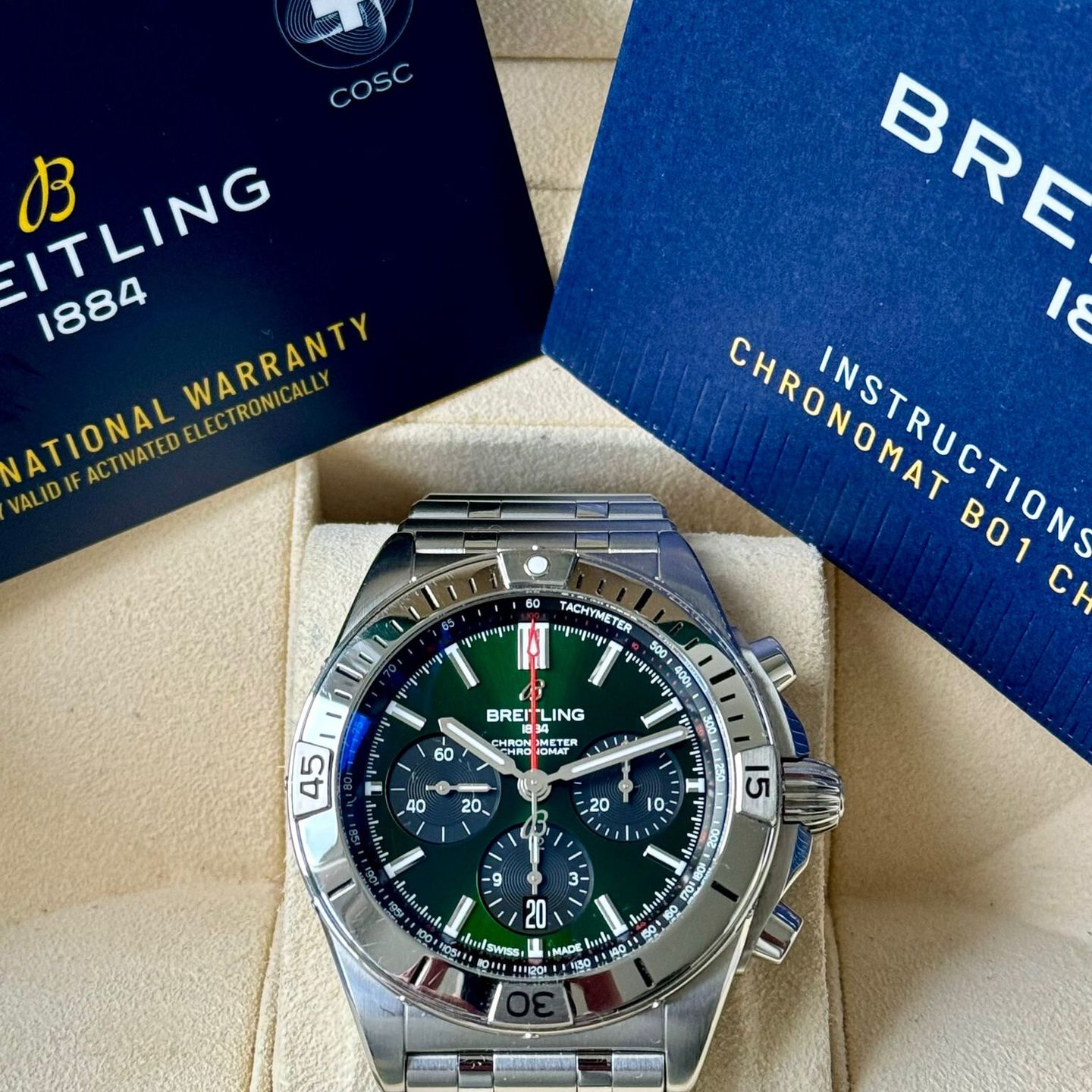 Breitling Chronomat 42 AB01343A1L1A1 (2021) - Green dial 42 mm Steel case (7/7)