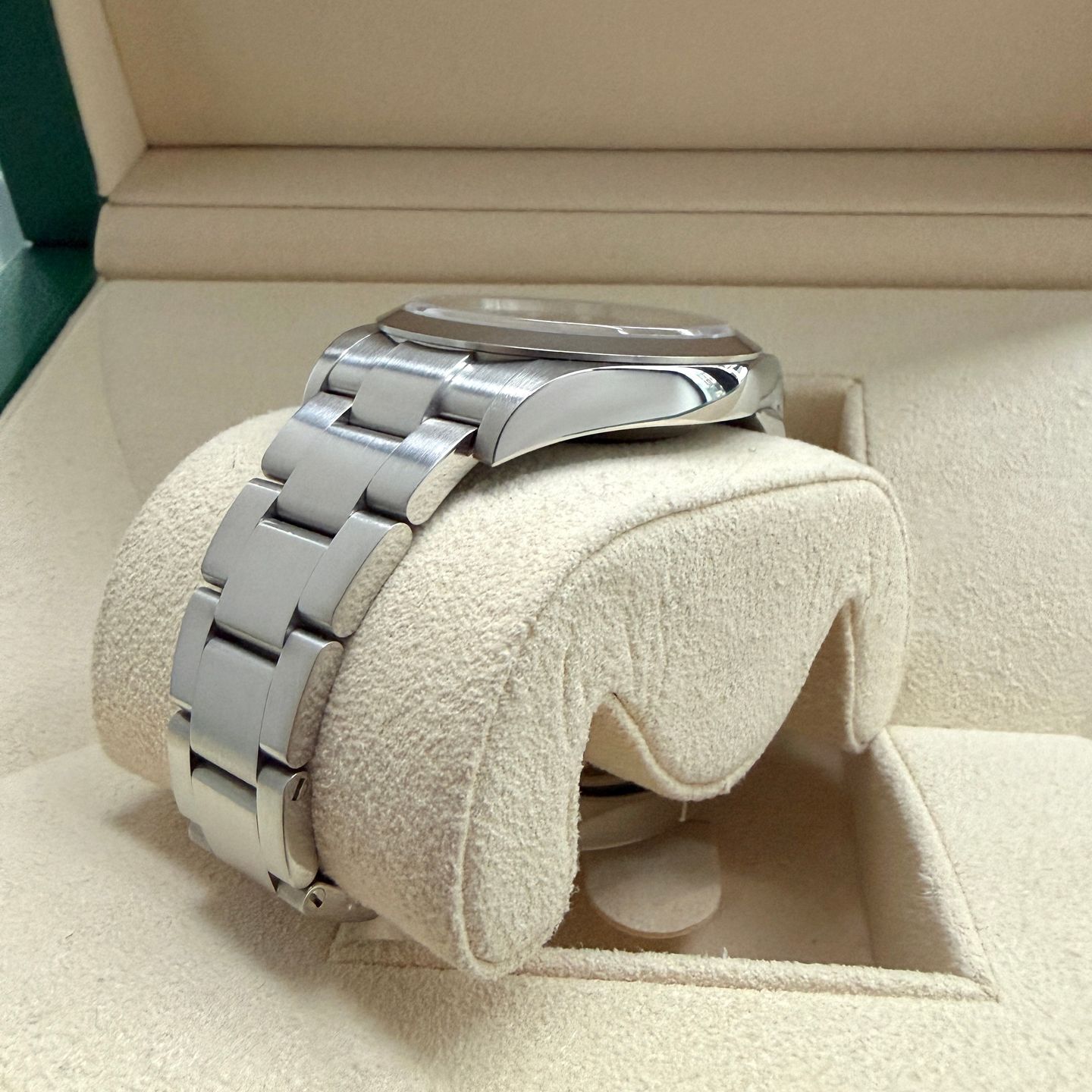 Rolex Explorer 214270 - (4/7)