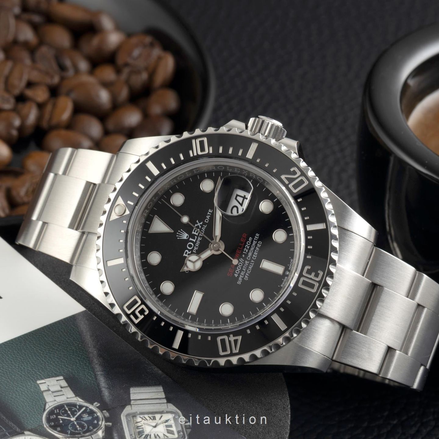 Rolex Sea-Dweller 126600 (Unknown (random serial)) - Black dial 43 mm Steel case (2/8)