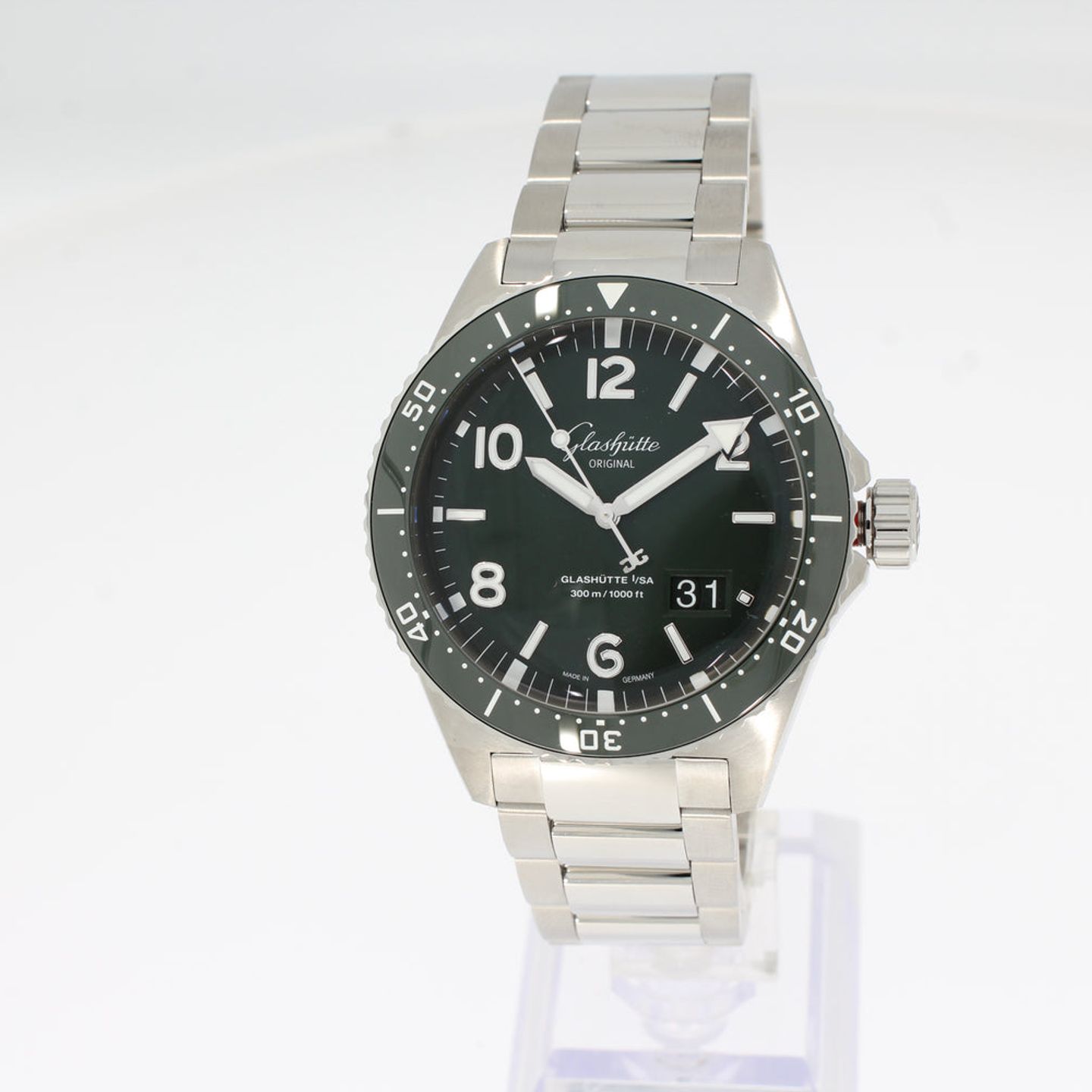 Glashütte Original SeaQ Panorama Date 1-36-13-07-83-70 (2024) - Green dial 43 mm Steel case (1/4)