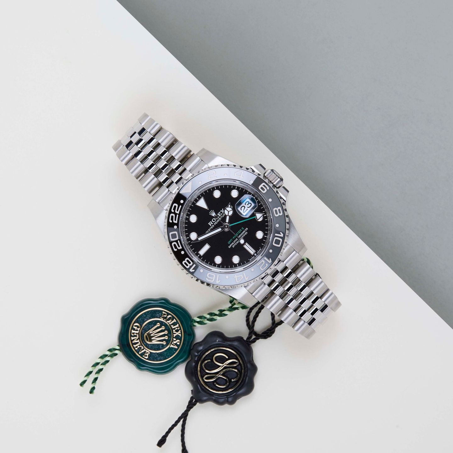 Rolex GMT-Master II 126710GRNR - (2/8)