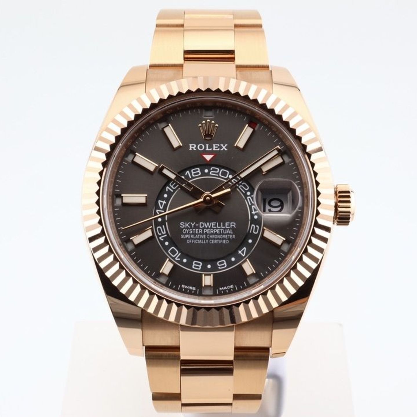 Rolex Sky-Dweller 326935 (2021) - Grey dial 42 mm Rose Gold case (1/8)