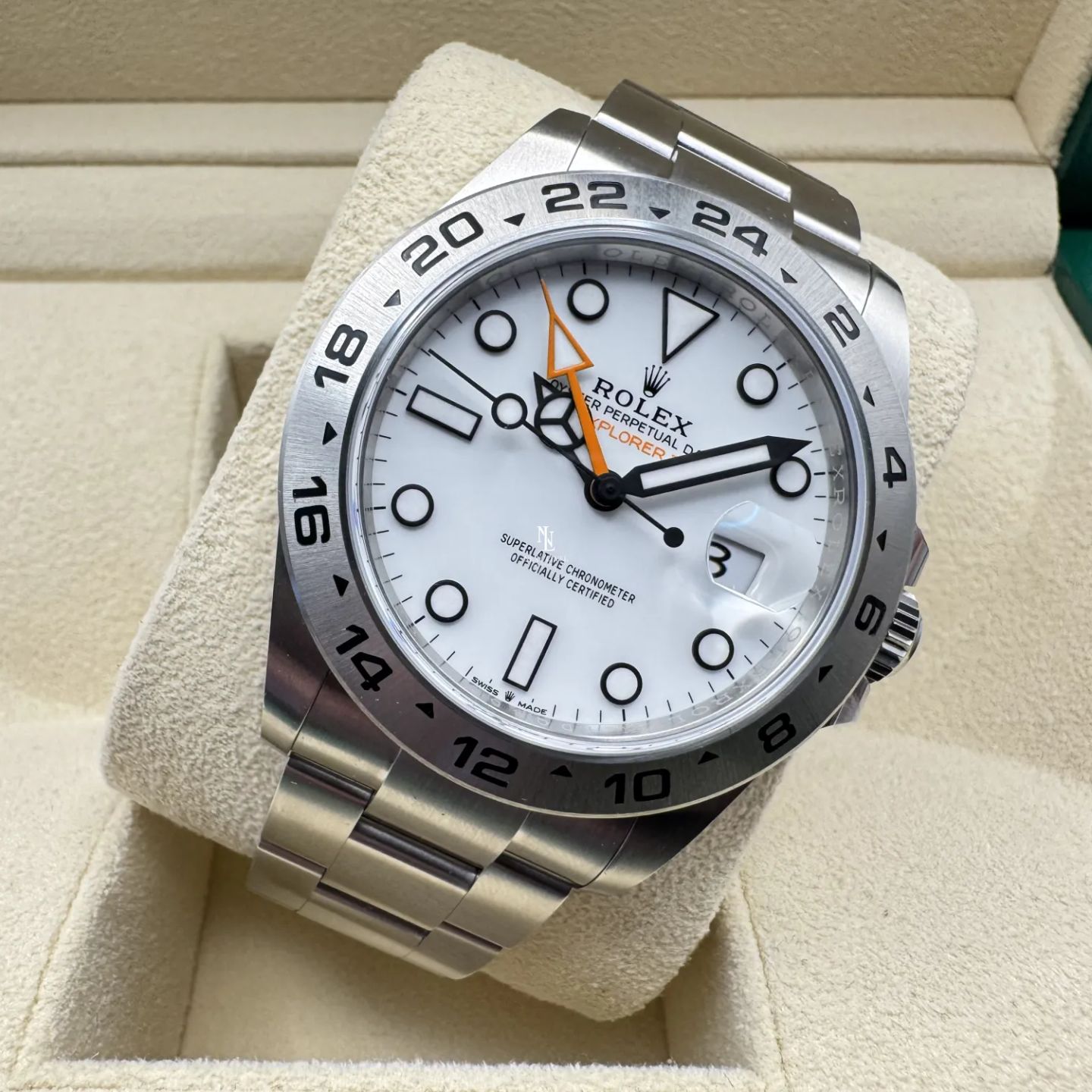 Rolex Explorer II 226570 - (3/8)