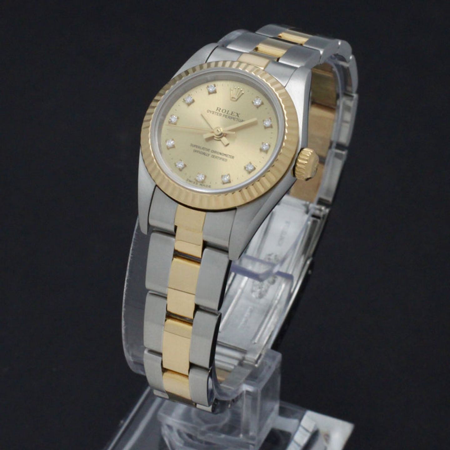Rolex Oyster Perpetual 76193 (1999) - Gold dial 26 mm Gold/Steel case (2/7)