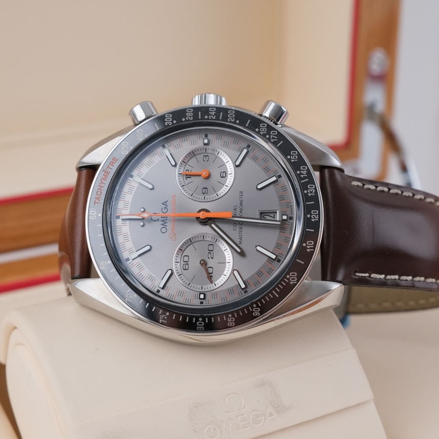 Omega Speedmaster Racing 329.32.44.51.06.001 - (3/8)