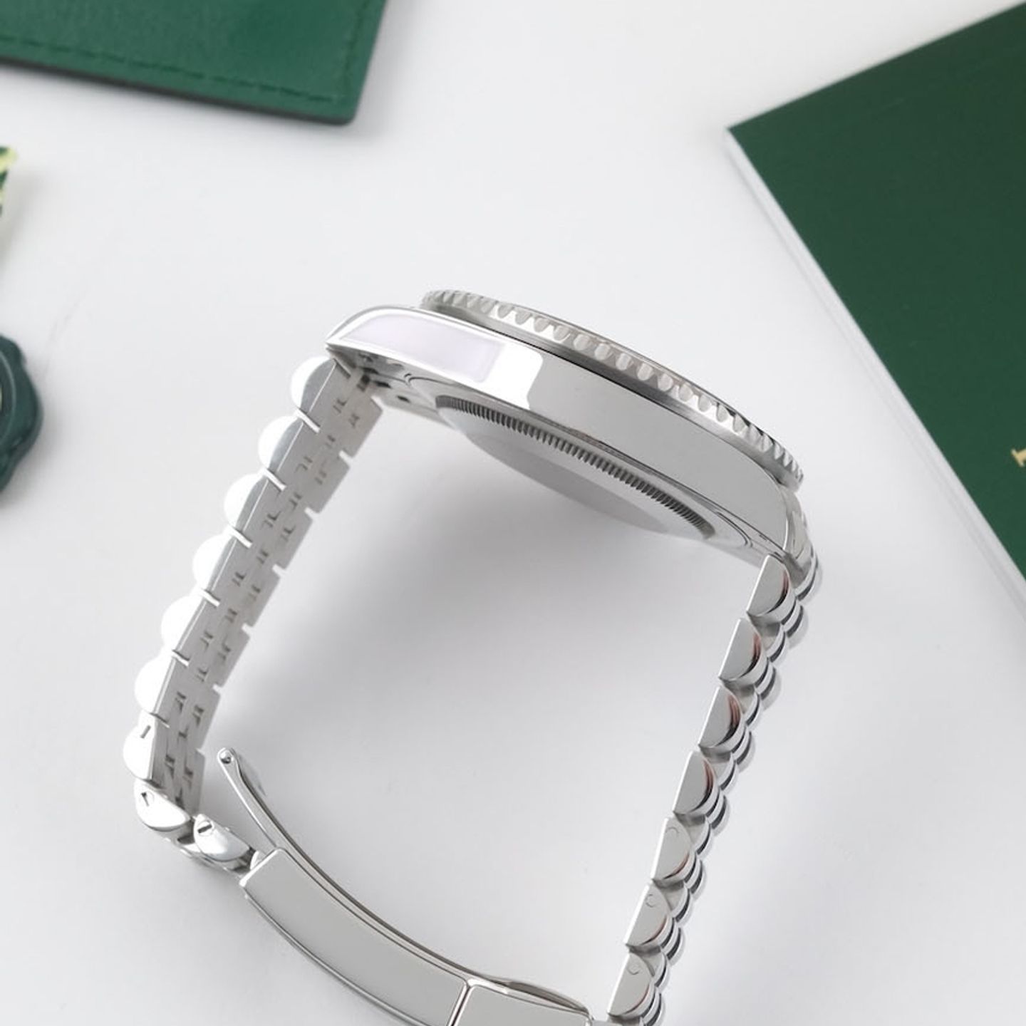 Rolex GMT-Master II 126710BLNR (2020) - Black dial 40 mm Steel case (6/8)