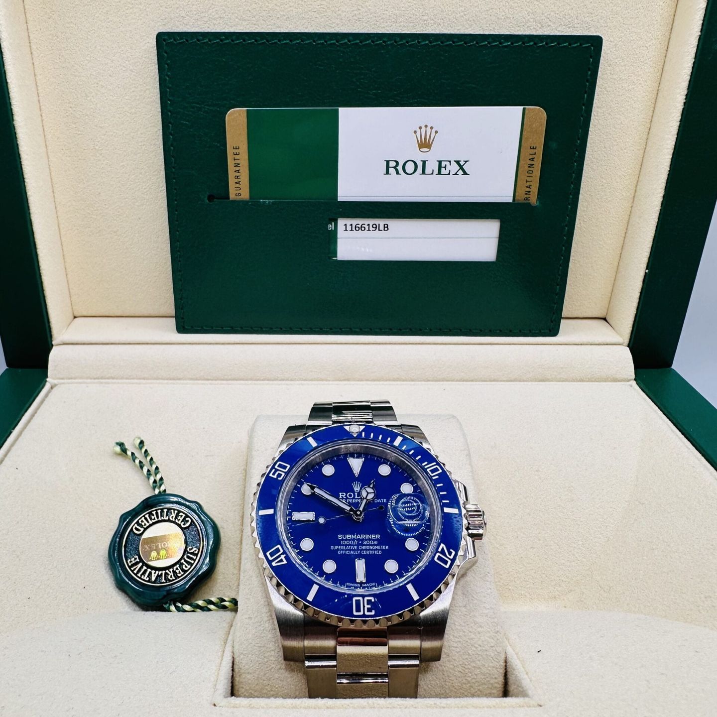 Rolex Submariner Date 116619LB (2019) - Blauw wijzerplaat 40mm Witgoud (2/6)