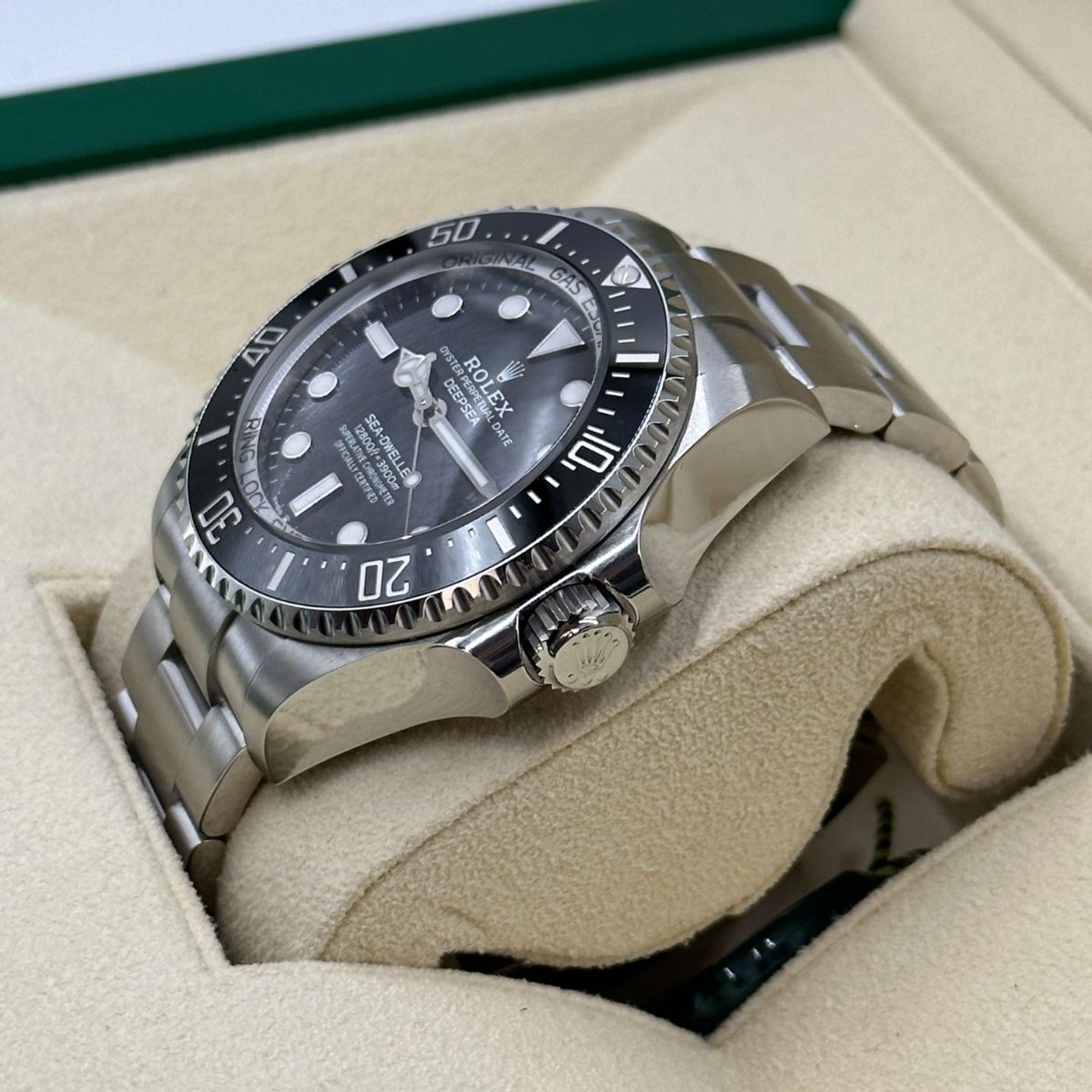 Rolex Sea-Dweller Deepsea 136660 (2023) - Zwart wijzerplaat 44mm Staal (5/8)