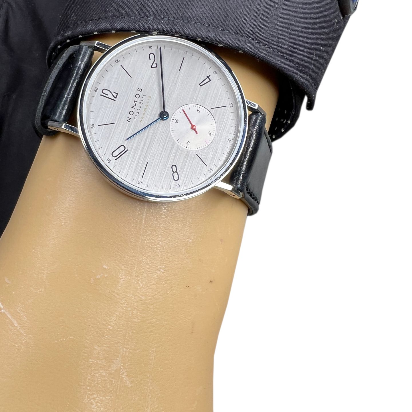 NOMOS Tangente Neomatik 141 (2024) - Zilver wijzerplaat 39mm Staal (3/8)