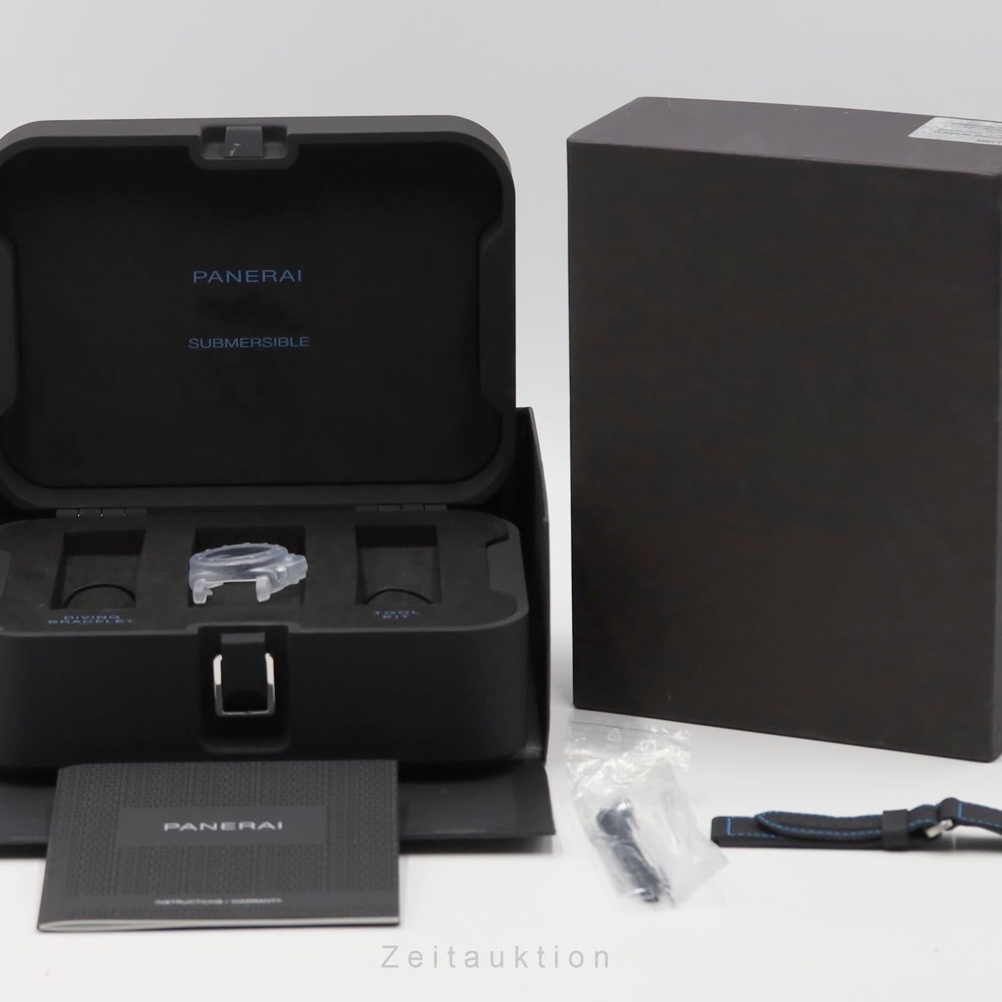 Panerai Luminor Submersible PAM01068 - (7/8)
