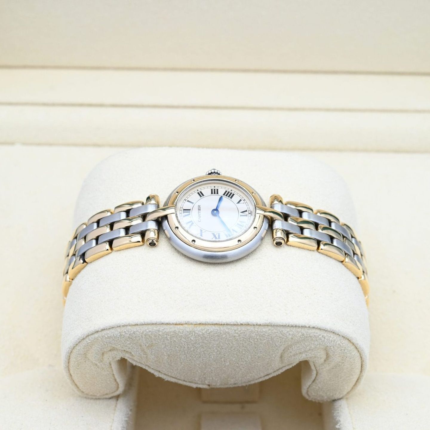 Cartier Panthère 66920 (Unknown (random serial)) - White dial 24 mm (3/8)