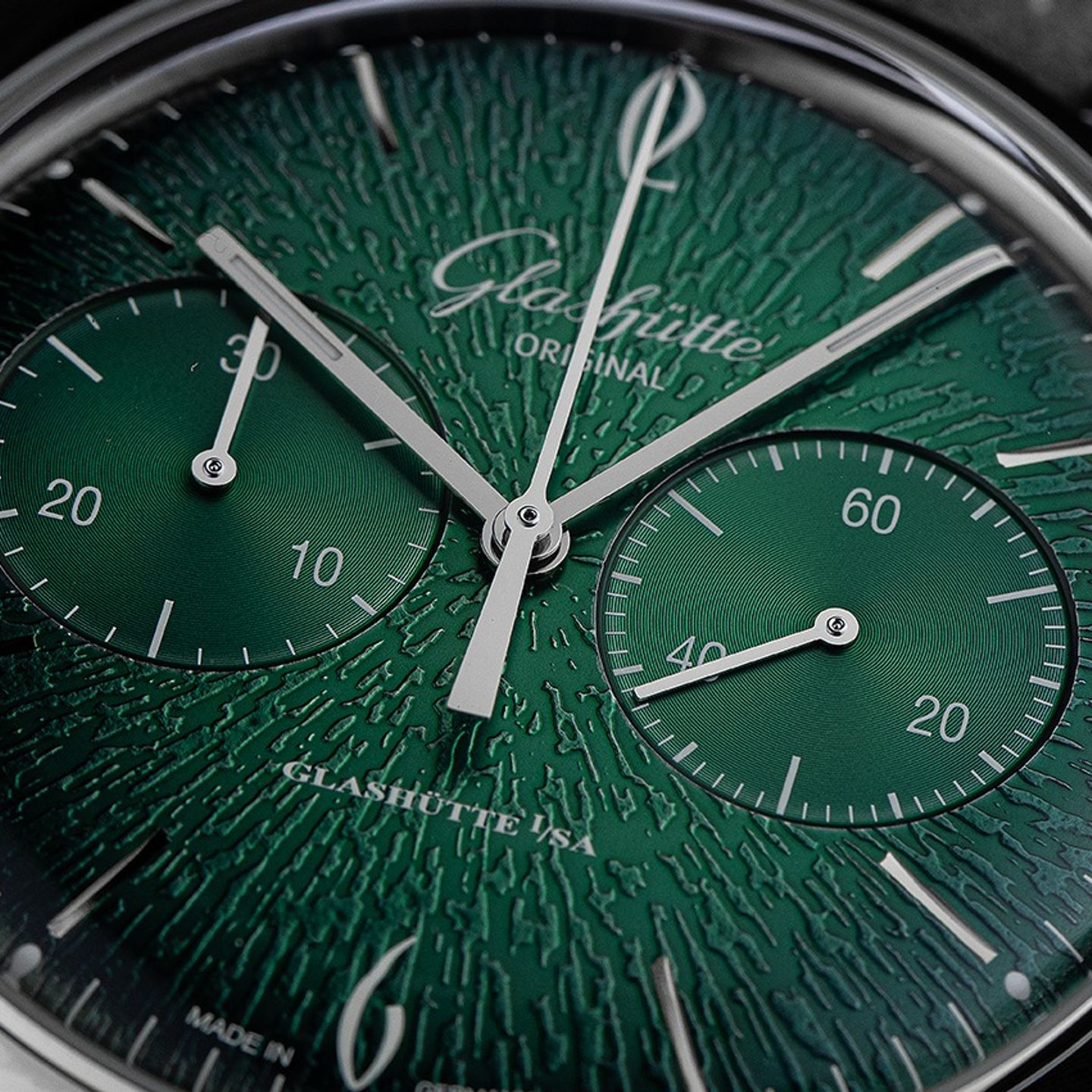 Glashütte Original Sixties Chronograph 1-39-34-05-22-04 (2025) - Green dial 42 mm Steel case (3/7)