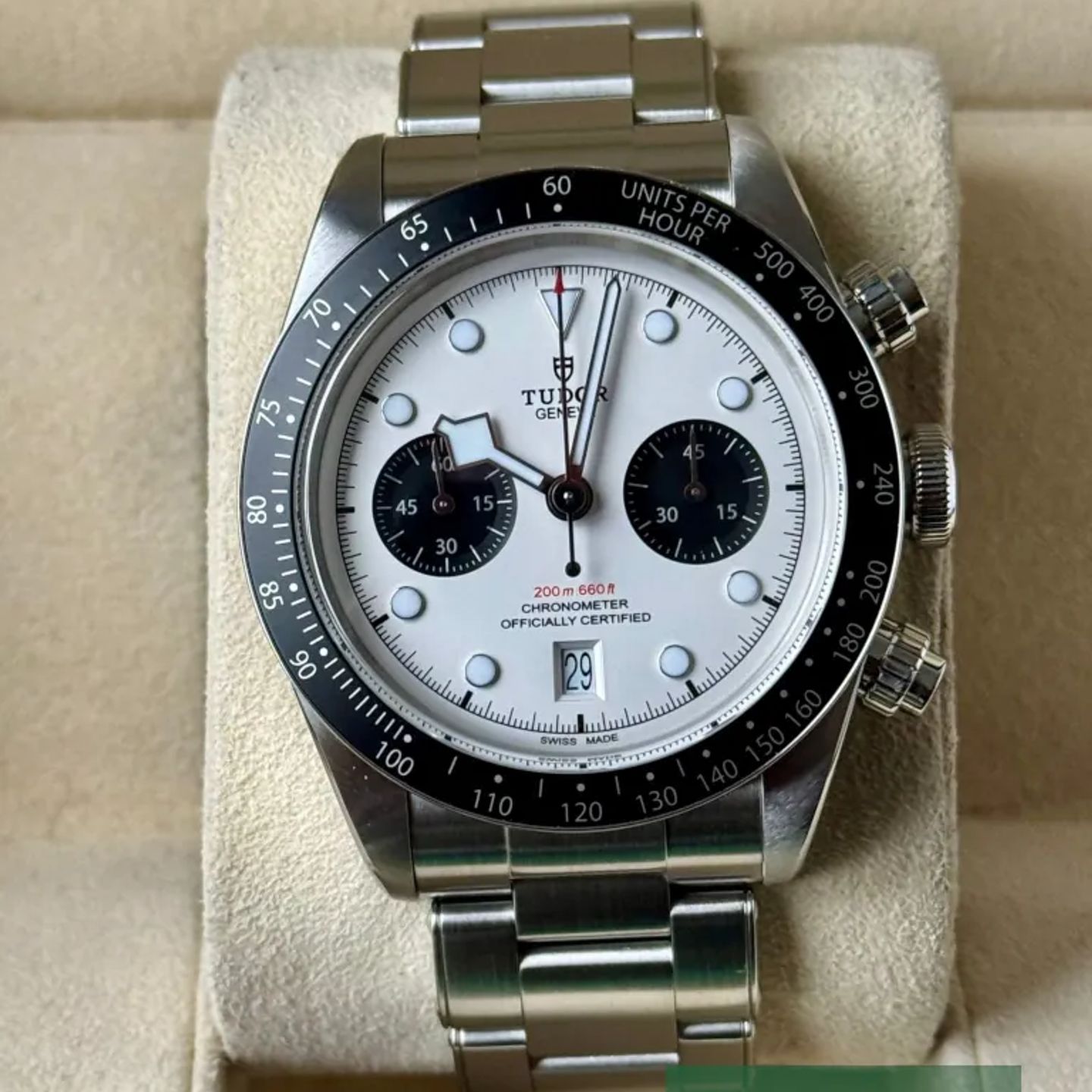 Tudor Black Bay Chrono 79360N (2023) - White dial 41 mm Steel case (2/7)