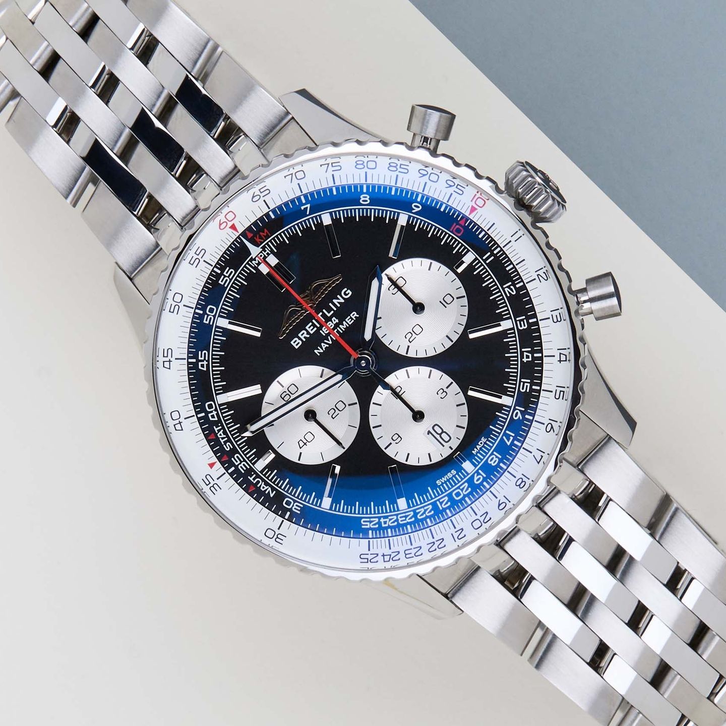 Breitling Navitimer 1 B01 Chronograph AB0137 - (1/8)