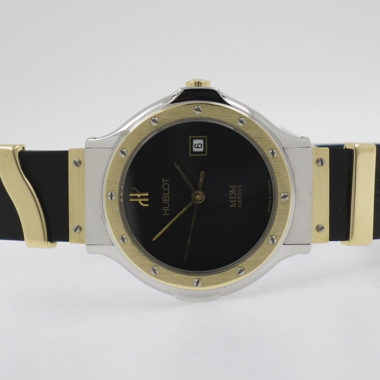 Hublot Classic 1390.100.2 (2001) - Black dial 28 mm Gold/Steel case (2/4)