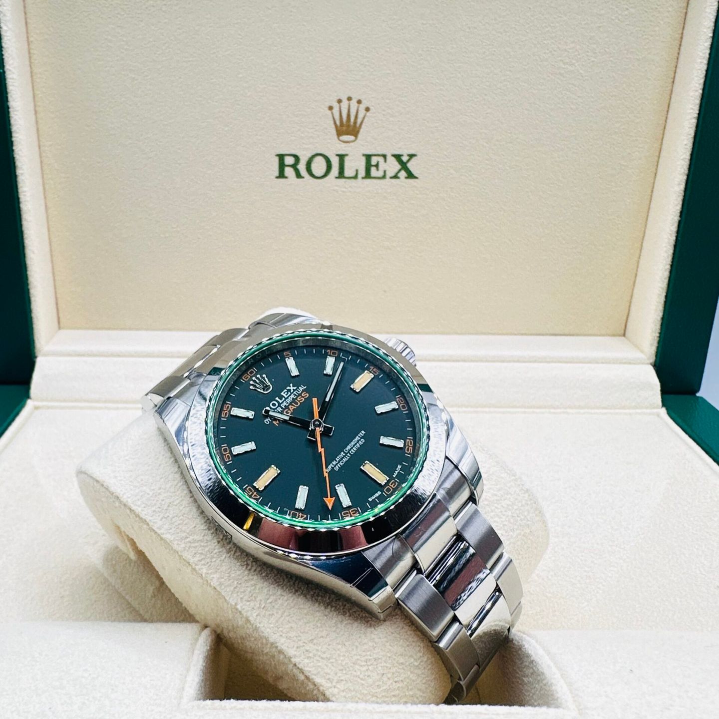 Rolex Milgauss 116400GV (2021) - Zwart wijzerplaat 40mm Staal (5/6)