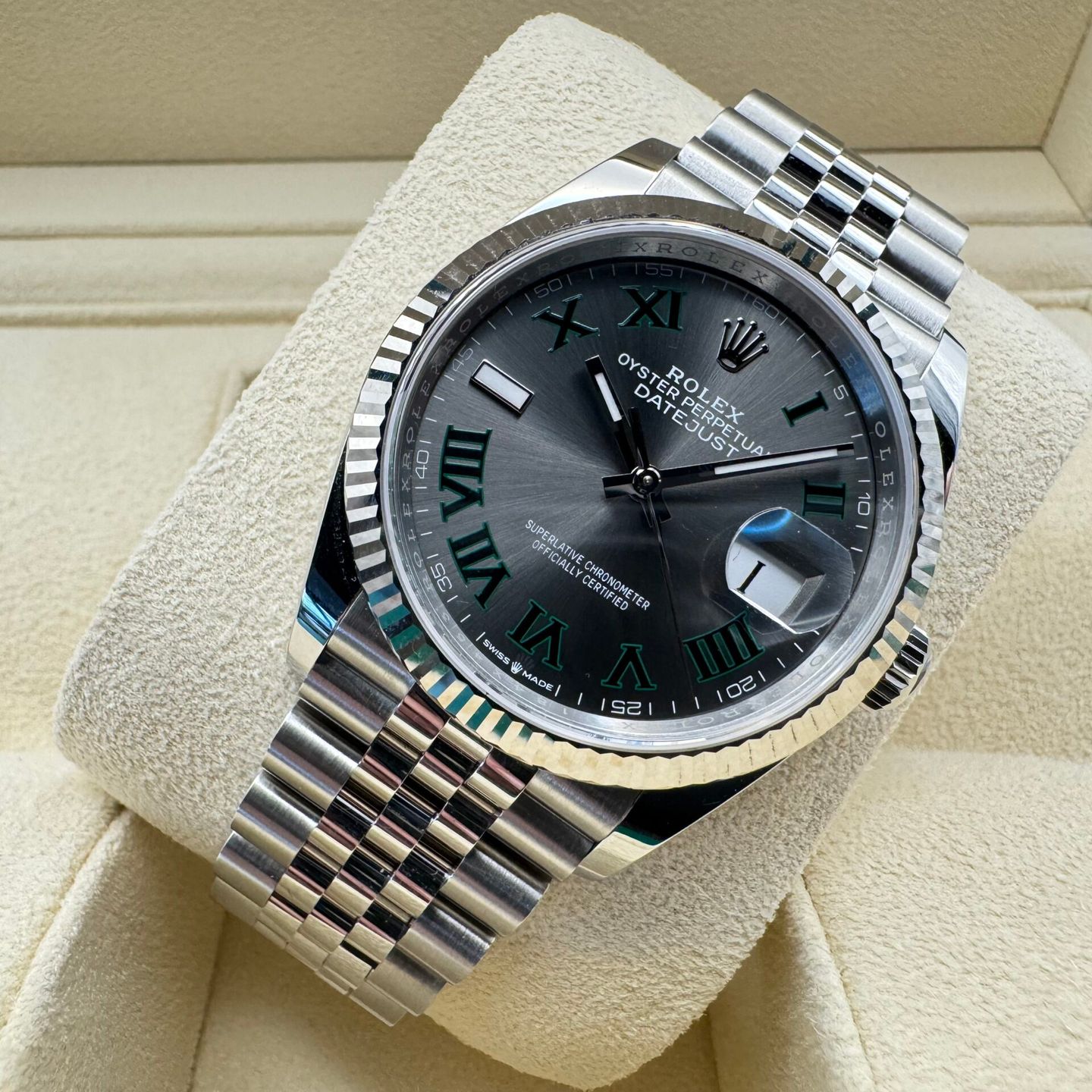 Rolex Datejust 36 126234 (2024) - Zilver wijzerplaat 36mm Staal (3/8)