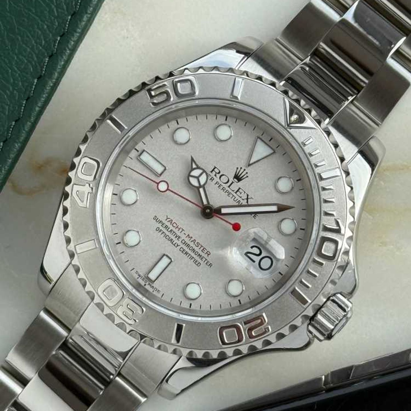 Rolex Yacht-Master 40 16622 (2000) - Zilver wijzerplaat 40mm Staal (4/8)