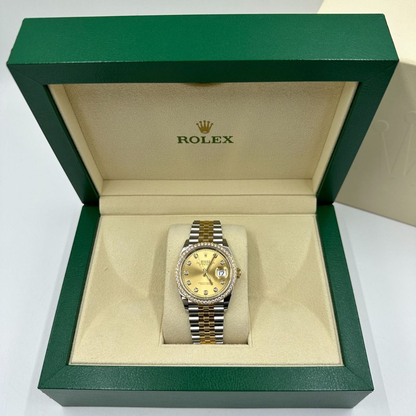 Rolex Datejust 36 126283RBR (2023) - Champagne dial 36 mm Steel case (4/7)