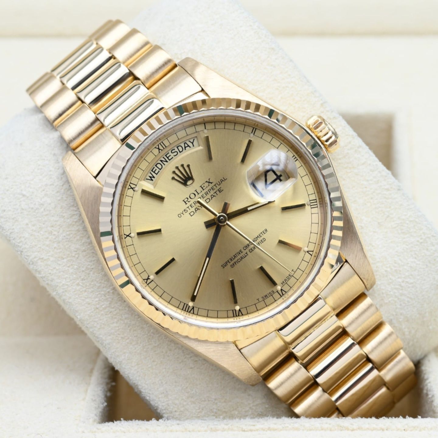 Rolex Day-Date 36 18038 (1979) - Champagne wijzerplaat 36mm Geelgoud (1/6)