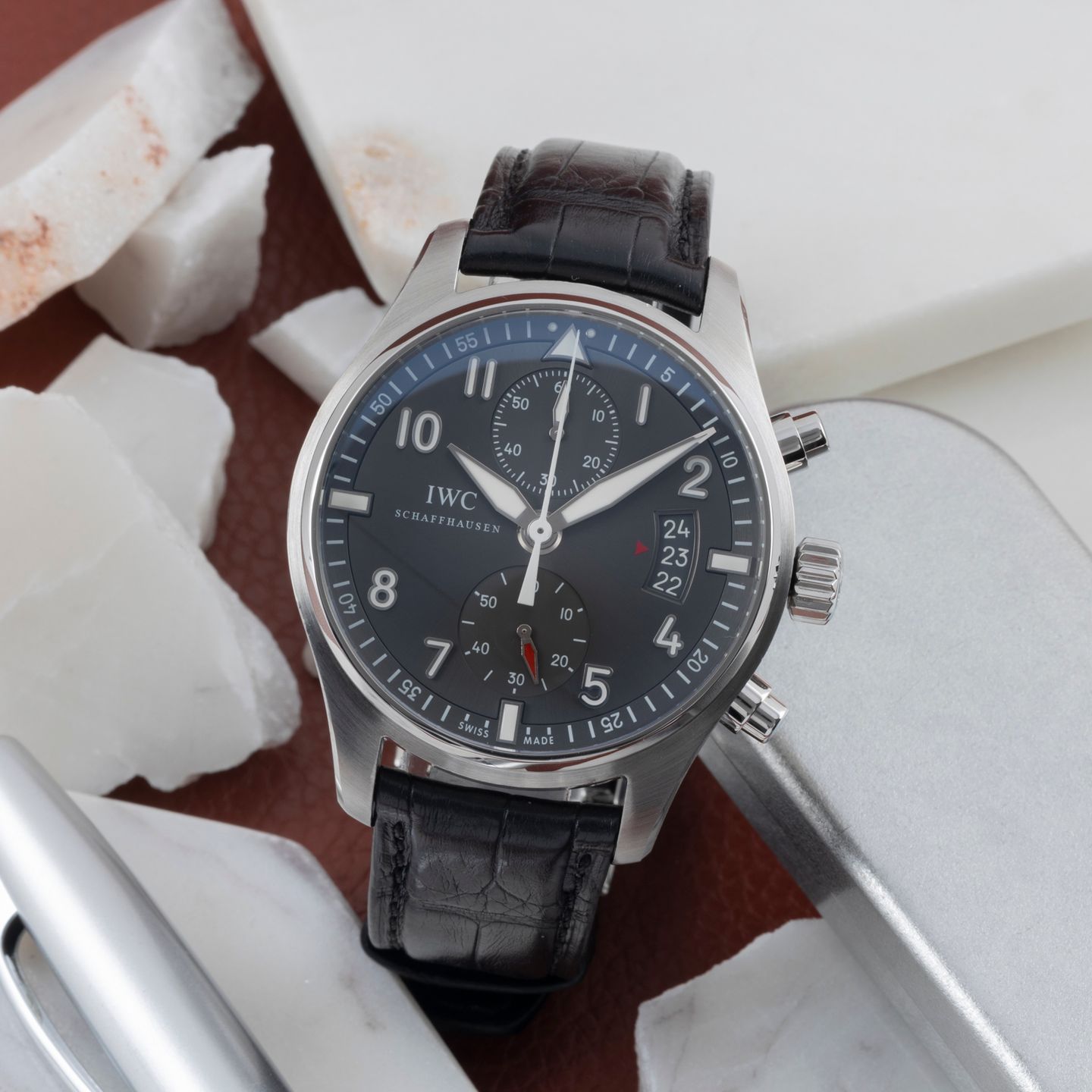 IWC Pilot Spitfire Chronograph IW387802 (Onbekend (willekeurig serienummer)) - Grijs wijzerplaat 43mm Staal (1/8)