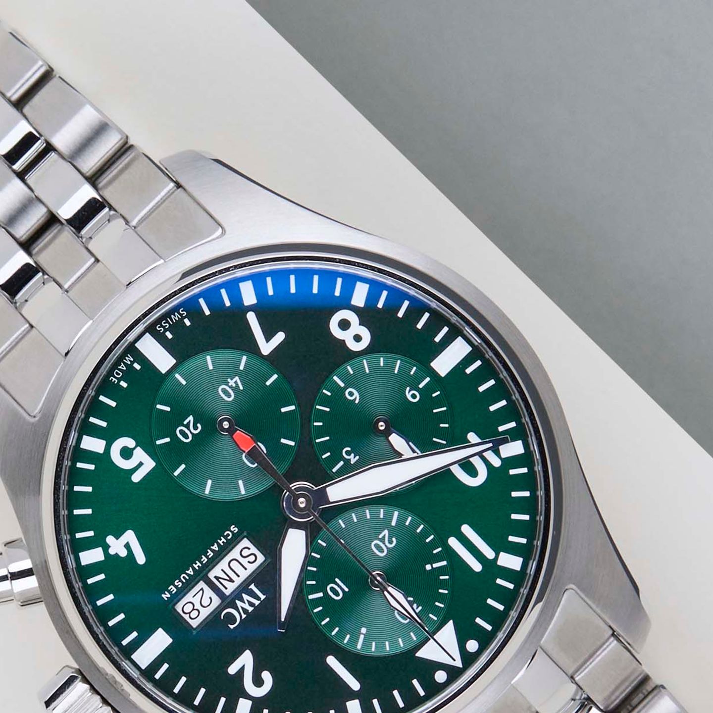 IWC Pilot Chronograph IW388104 (2026) - Blue dial 41 mm Steel case (4/8)