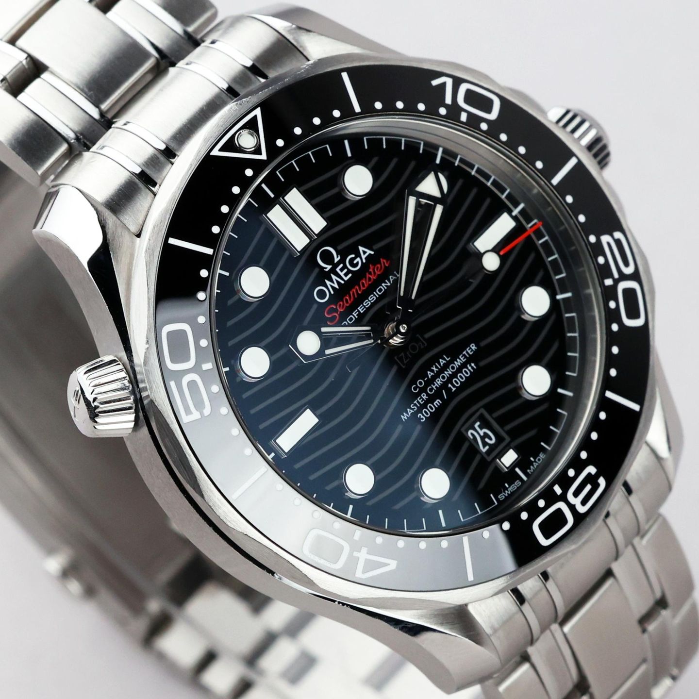 Omega Seamaster Diver 300 M 210.30.42.20.01.001 (2024) - Black dial 42 mm Steel case (3/8)
