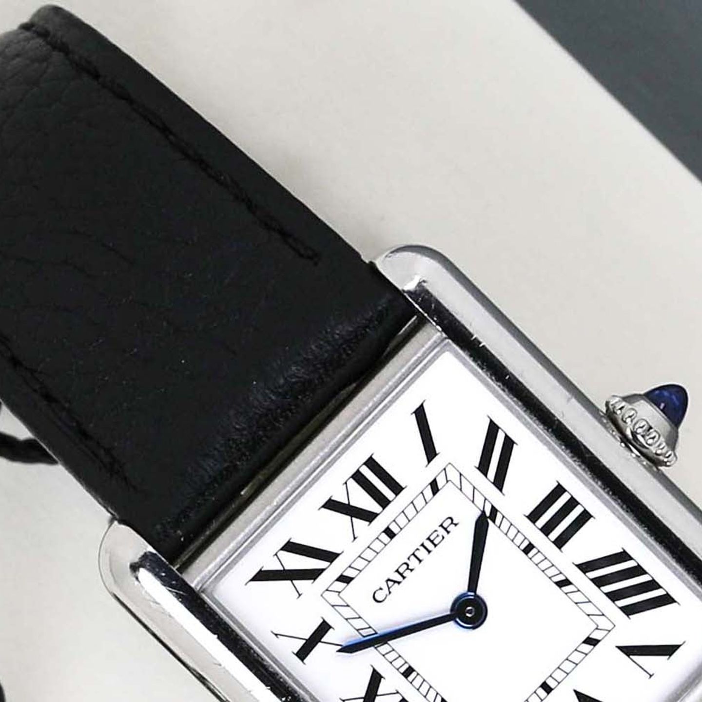 Cartier Tank WSTA0041 (2022) - Silver dial 34 mm Steel case (3/8)