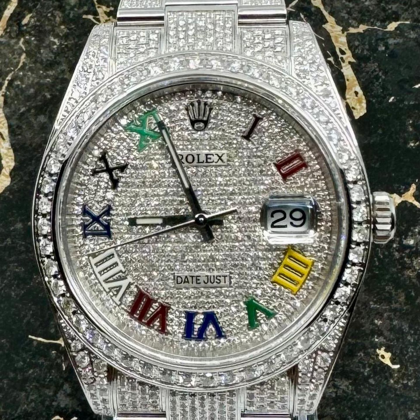 Rolex Datejust 41 126300 (2021) - Diamant wijzerplaat 41mm Staal (2/8)