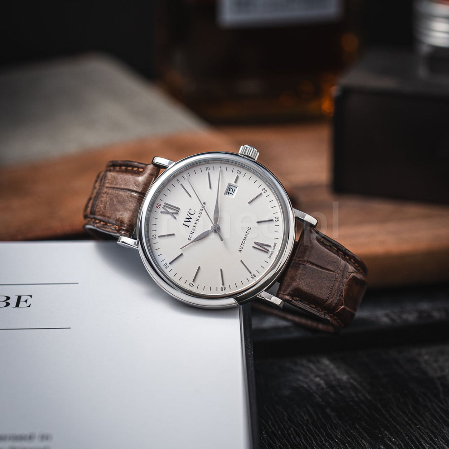 Unknown Unknown W356505 (2022) - (1/8)