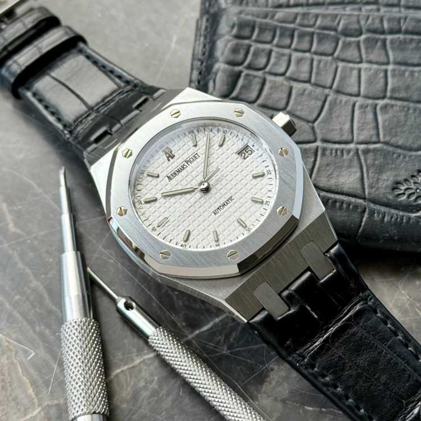 Audemars Piguet Royal Oak 15189ST (2005) - White dial 36 mm Steel case (5/8)