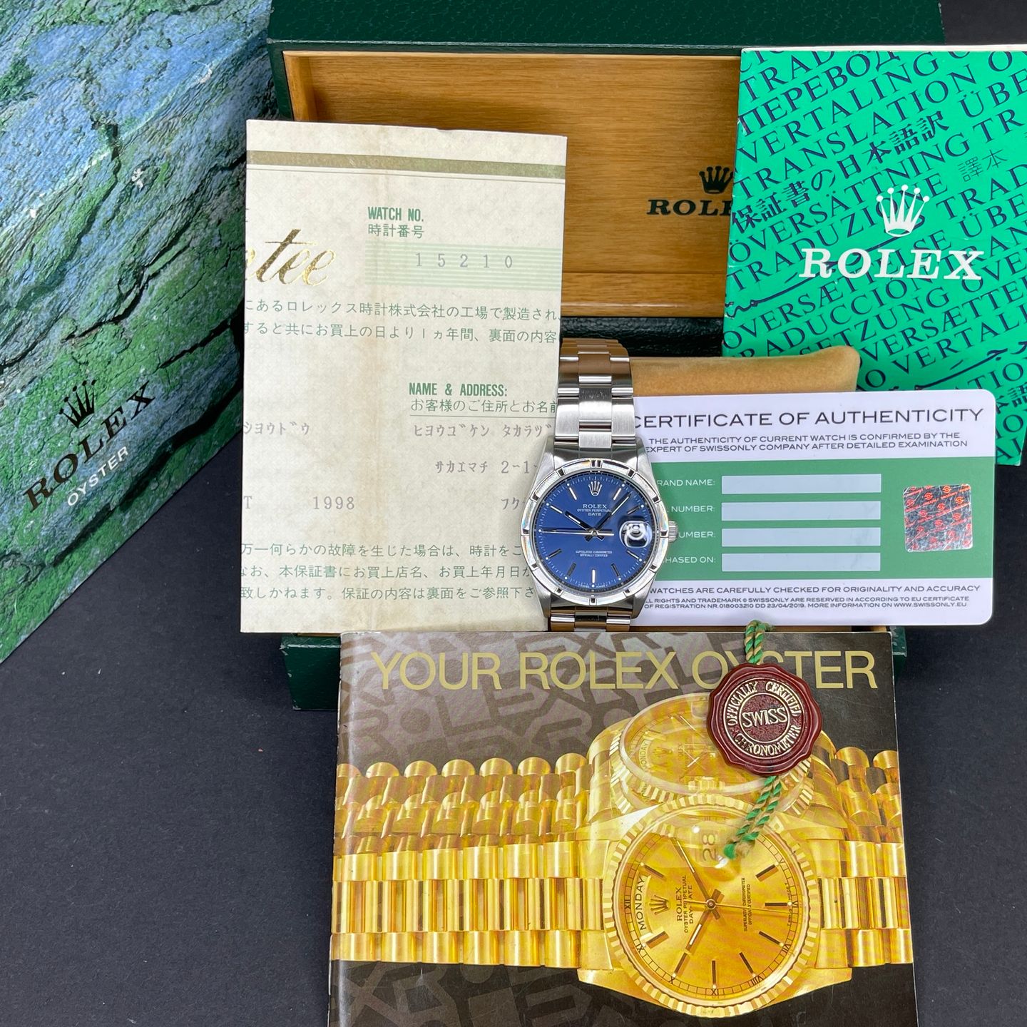 Rolex Oyster Perpetual Date 15210 (1995) - Blauw wijzerplaat 34mm Staal (2/8)