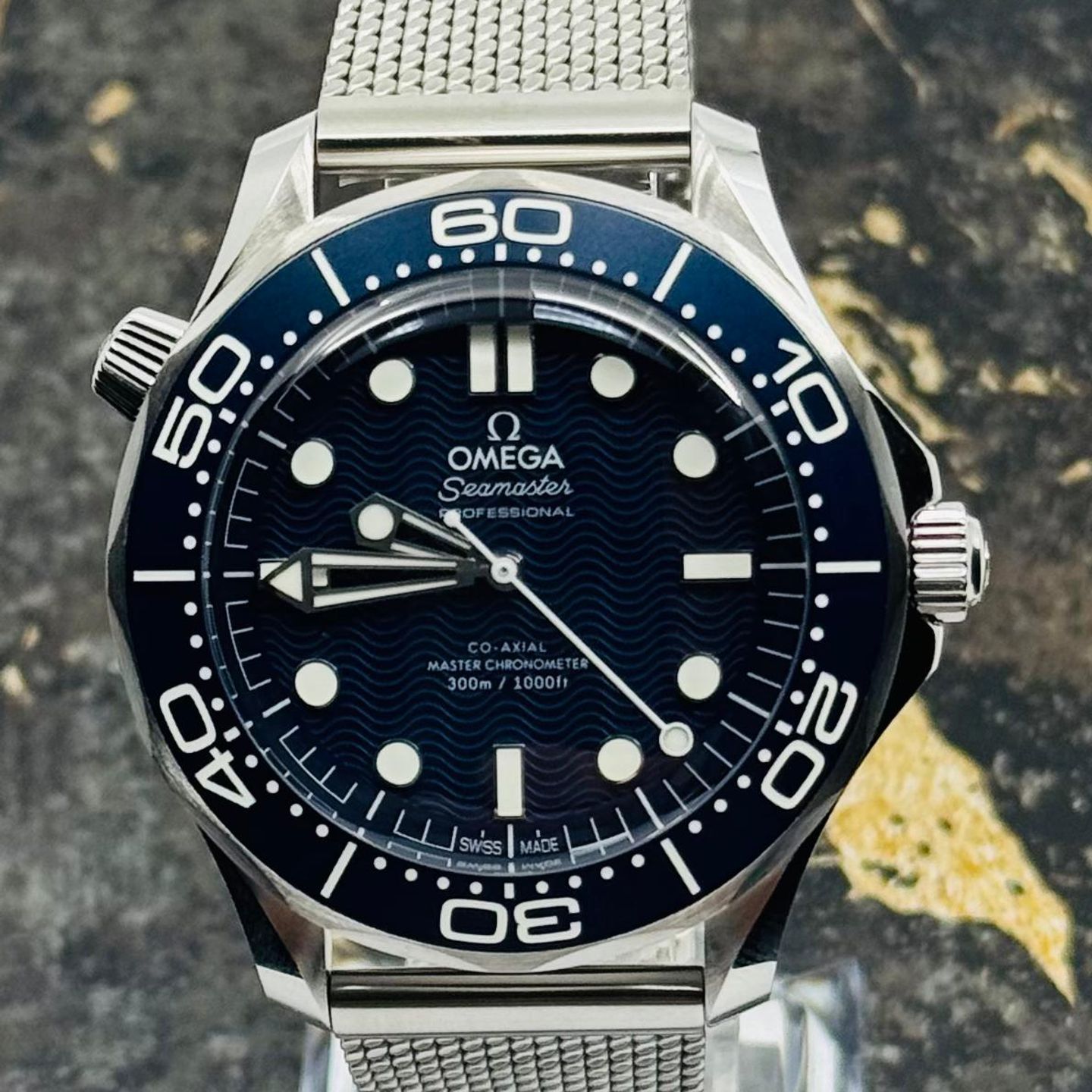 Omega Seamaster Diver 300 M 210.30.42.20.03.002 - (2/8)