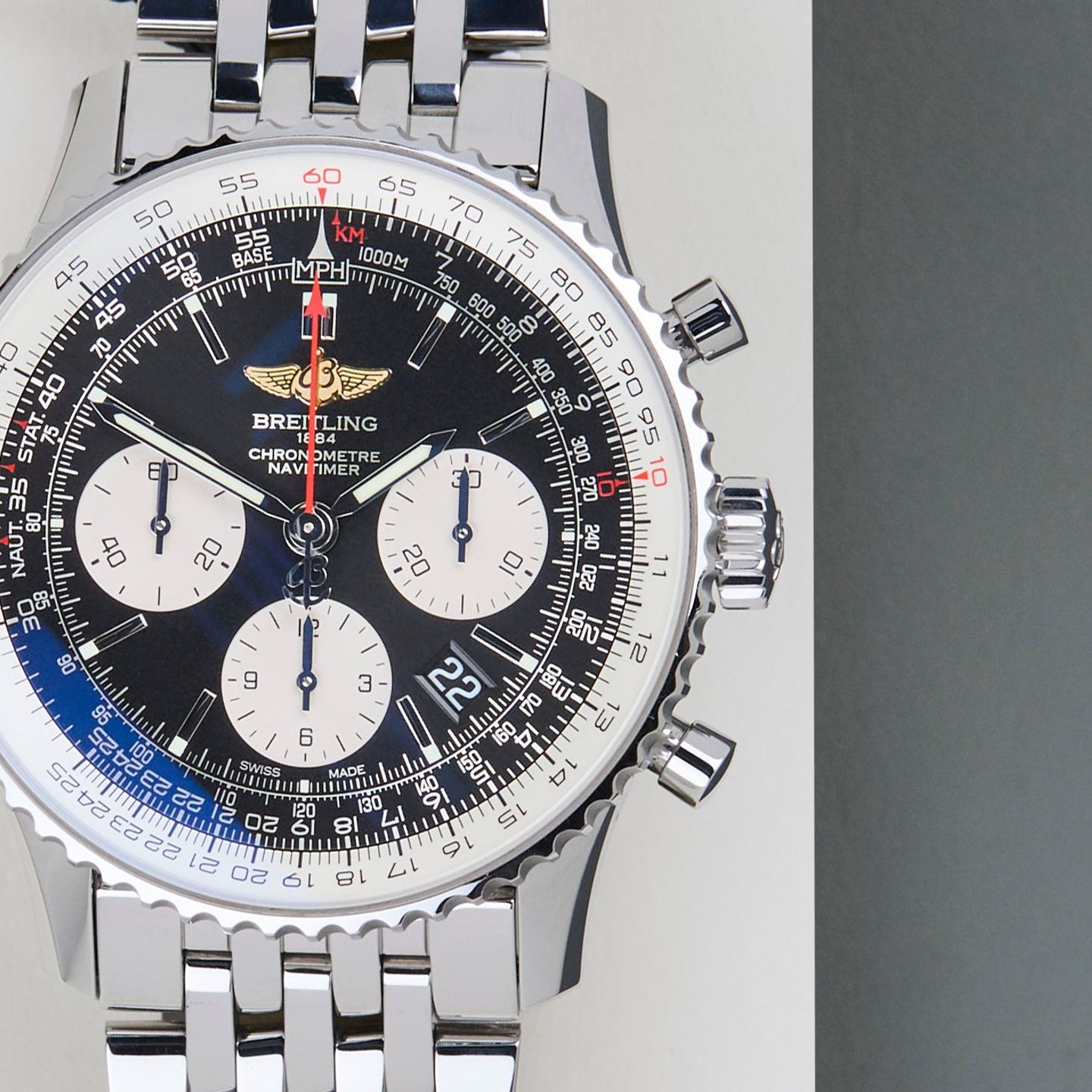 Breitling Navitimer 01 AB0121 (2019) - 43 mm Steel case (5/8)