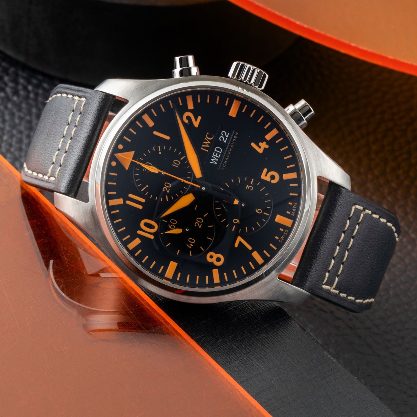 IWC Pilot Chronograph IW377730 (Onbekend (willekeurig serienummer)) - Zwart wijzerplaat 43mm Staal (2/8)