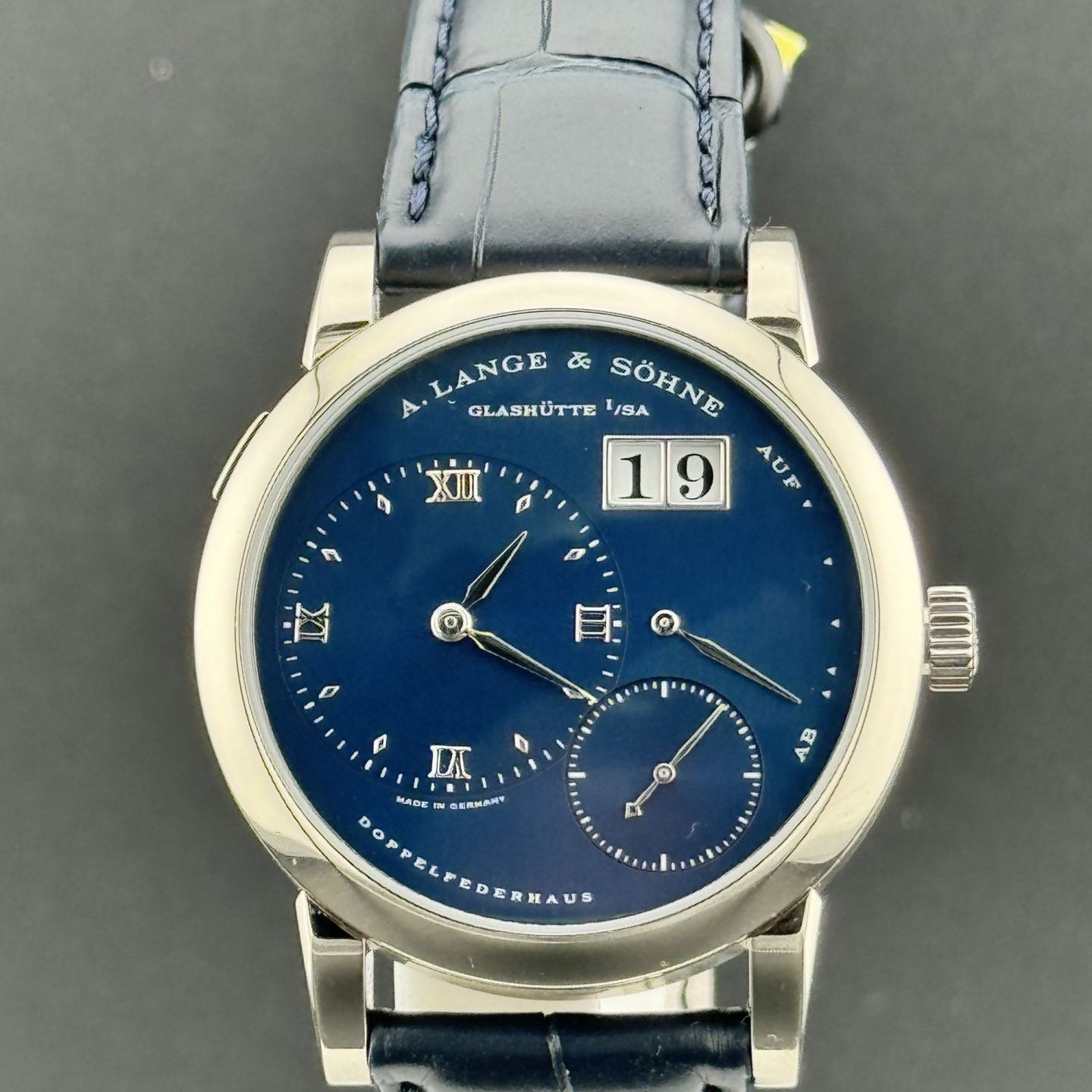 A. Lange & Söhne Lange 1 101.027 (Unknown (random serial)) - Blue dial 38 mm White Gold case (2/8)